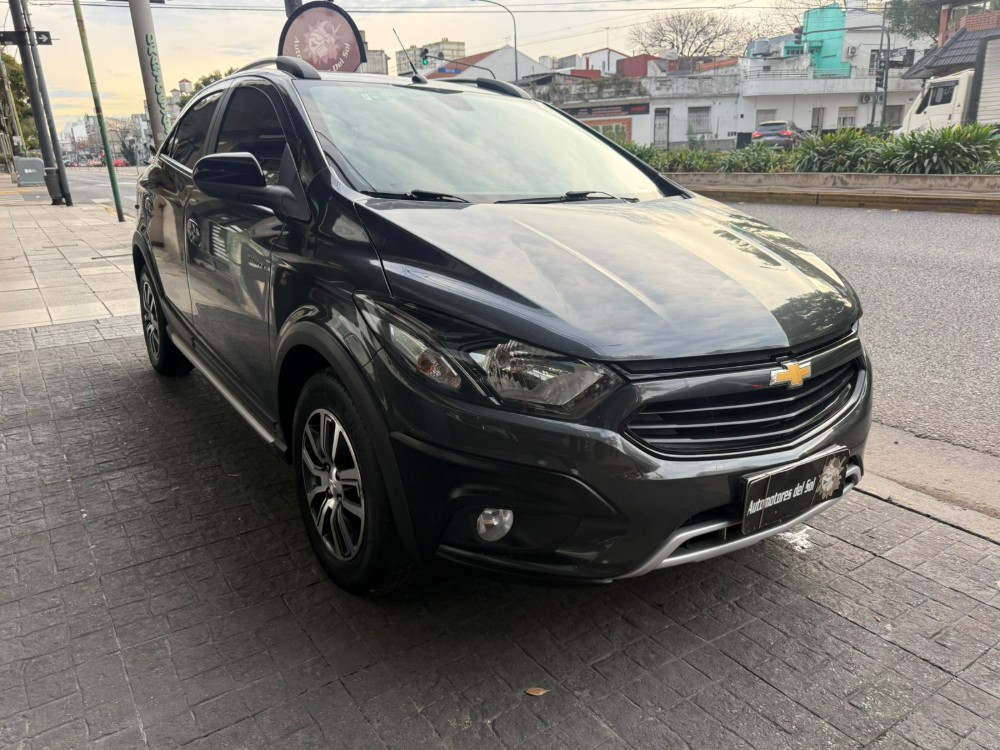 Chevrolet Onix Active — foto 11